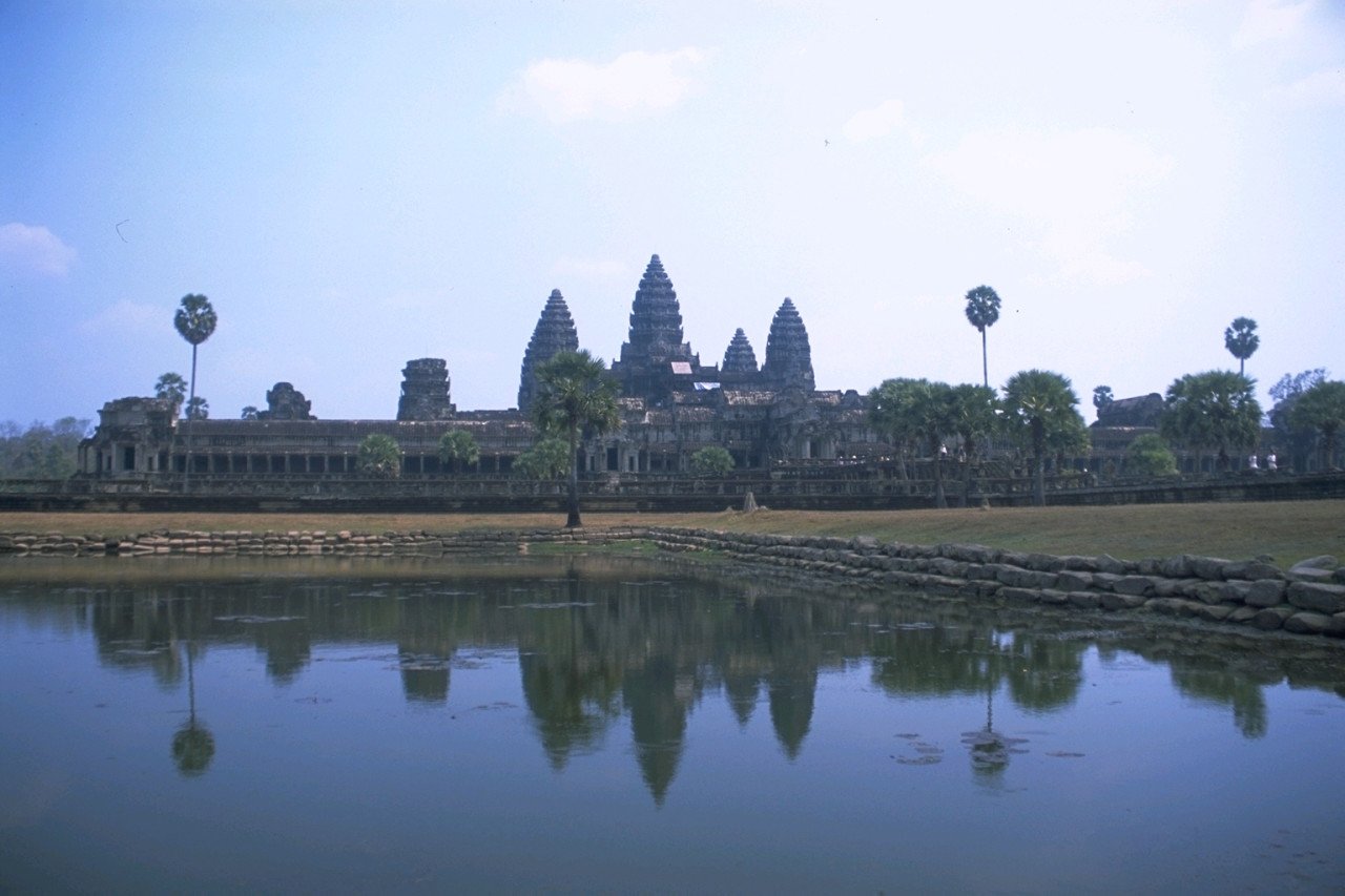 もっと深く知りたくなるカンボジア5選 Tripping