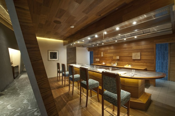 Waku Ghin interior_private dining room_a[5]