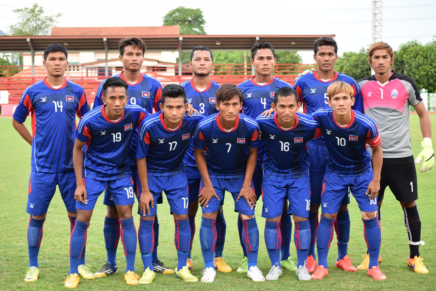W杯アジア予選に挑むカンボジアサッカーと注目選手 Tripping