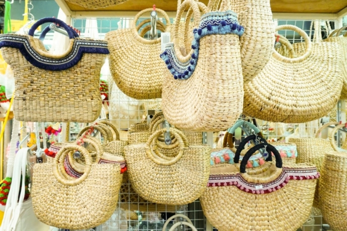 バンコクのウィークエンドマーケットでかごバッグを買おう！ | TRIPPING!